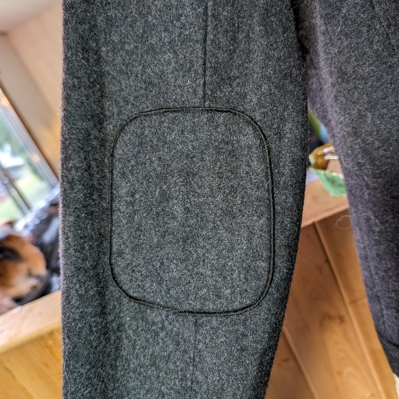 Harvé Benard | Vintage Wool Coat - Picture 2 of 6